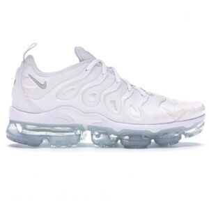 Nike Air VaporMax Plus Triple White Women’s size 7.5 *NEW*